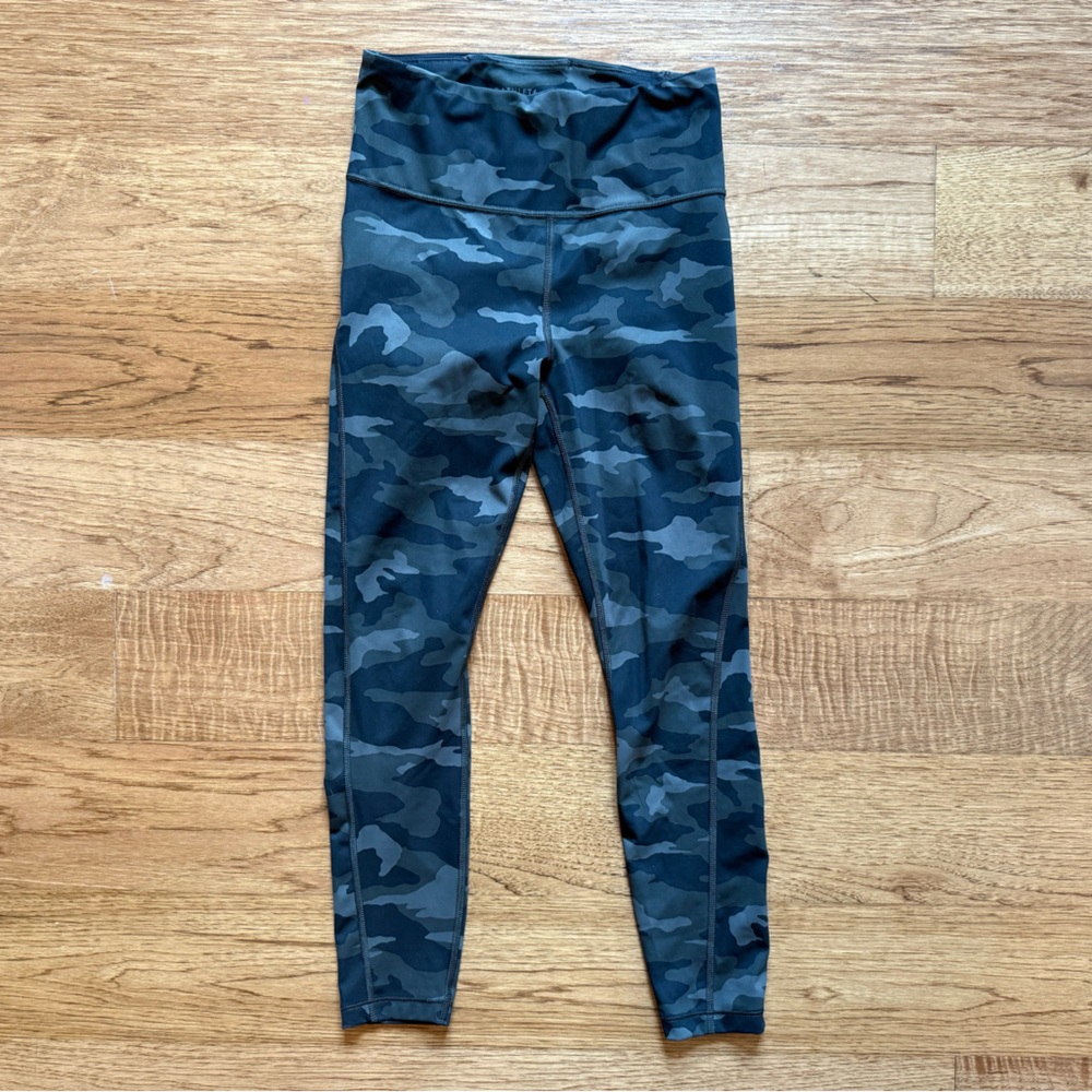 Athleta Dark Green Camo Athletic Leggings, Ultimate 7/8 Tight